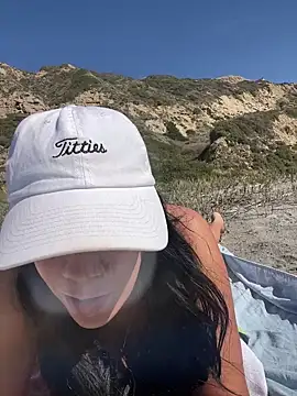 Snapshot of Bigbuttbrooklynn chatting on 03.19.25 Bigbuttbrooklynn online show from 03.19.25