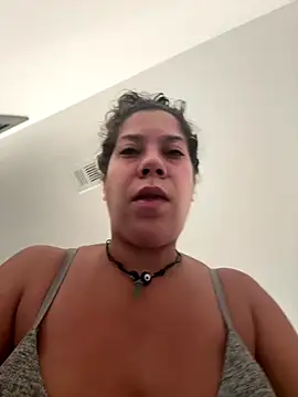 Snapshot of Bigbuttbrooklynn chatting on 10.02.25 Bigbuttbrooklynn online show from 10.02.25