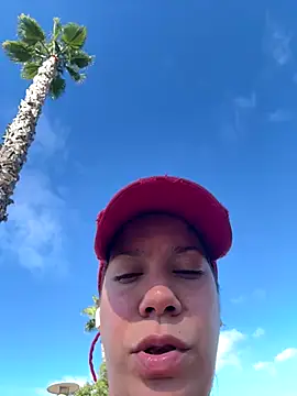 Snapshot of Bigbuttbrooklynn chatting on 10.03.25 Bigbuttbrooklynn online show from 10.03.25