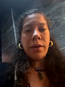 Snapshot of Bigbuttbrooklynn chatting on 10.04.25 Bigbuttbrooklynn online show from 10.04.25