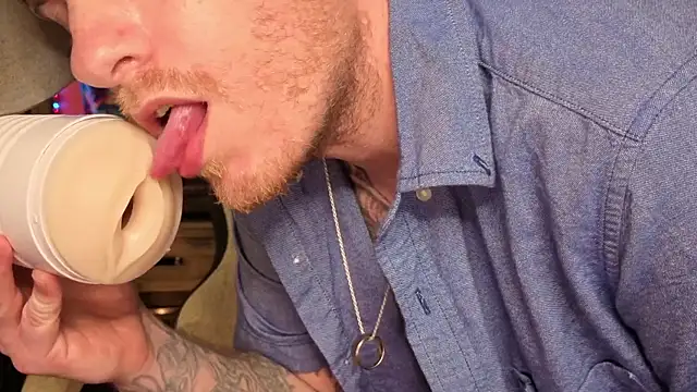 Snapshot of Hydro-Blastz chatting on 09.23.25 Hydro-Blastz online show from 09.23.25