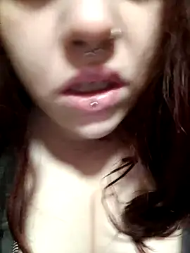 Snapshot of persefone97 chatting on 02.15.25 persefone97 online show from 02.15.25