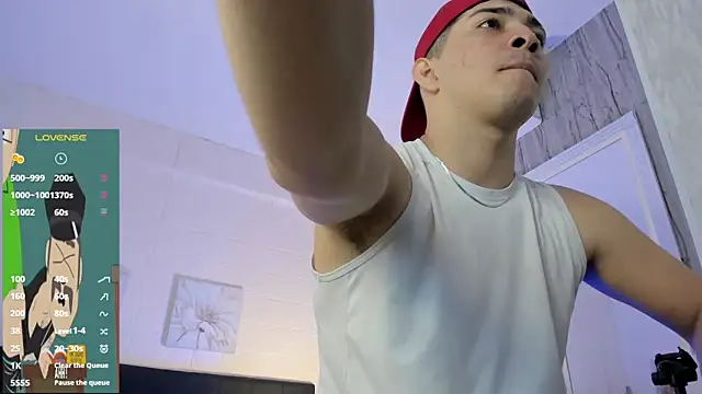 Snapshot of JUANDIAMONDS98 chatting on 02.05.26 JUANDIAMONDS98 online show from 02.05.26