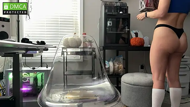 Cosmic Rose online show from 11.11.25