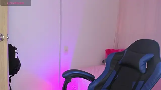 roseliam25 online show from 09.17.25