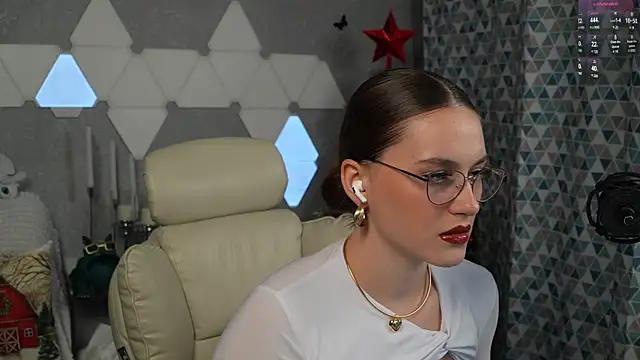 HarleyDeess online show from 12.11.24