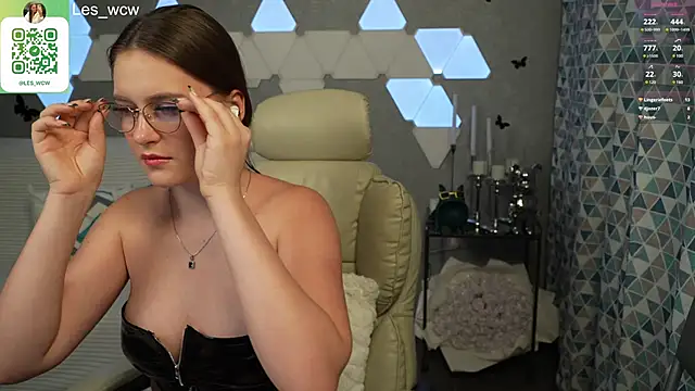 HarleyDeess online show from 02.04.25