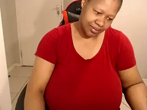 bustylisa1983 online show from 10.28.25