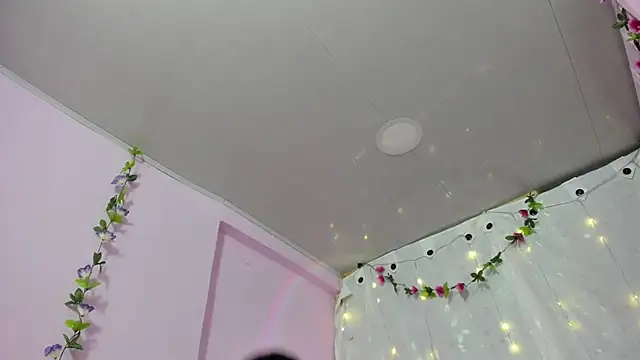 Samanta roberts1 online show from 02.13.25