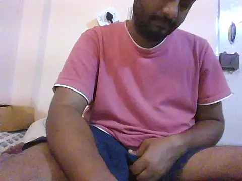 Snapshot of Nunnu_0 chatting on 10.24.25 Nunnu 0 online show from 10.24.25