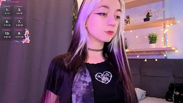 TristaRoht online show from 04.13.26