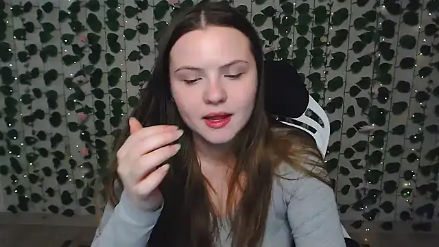 IxxiLiana online show from 12.03.24