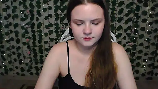 IxxiLiana online show from 12.06.24