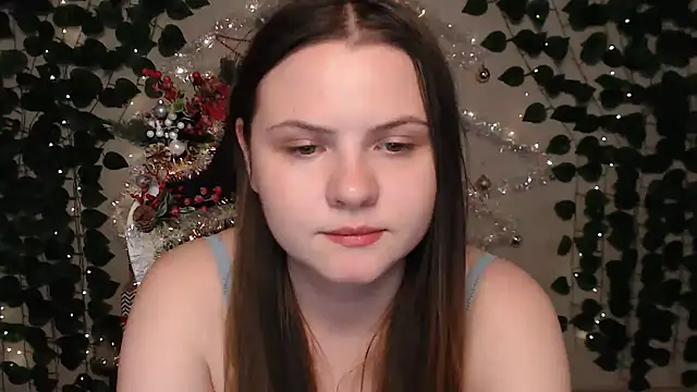 IxxiLiana online show from 12.15.24
