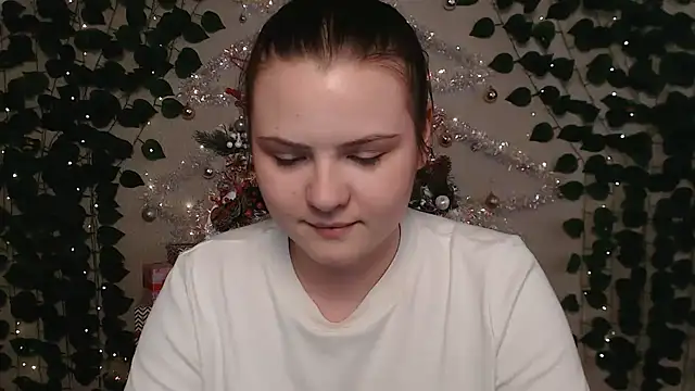 IxxiLiana online show from 12.19.24