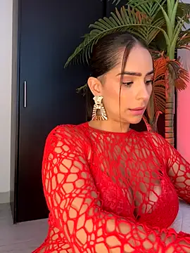 Mau White online show from 12.21.25