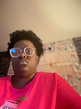 Yagurl  west online show from 11.26.25