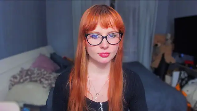 Snapshot of KlementinaBbG chatting on 11.06.25 KlementinaBbG online show from 11.06.25