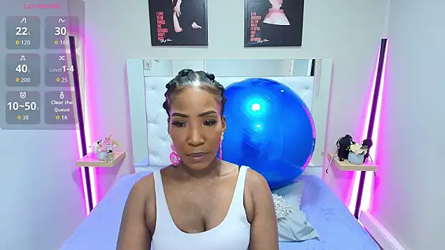 kimmturner online show from 09.19.25