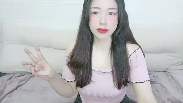 Snapshot of Arisa__ chatting on 02.24.25 Arisa online show from 02.24.25