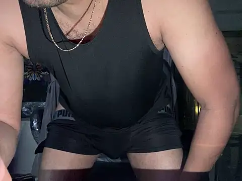 Snapshot of ThickDick_Daddy chatting on 06.02.26 ThickDick Daddy online show from 06.02.26