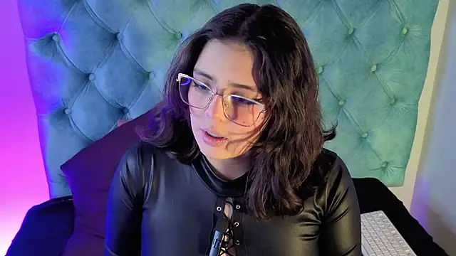 Paola Lyon  online show from 03.27.26