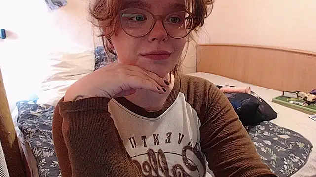 Snapshot of Chmiri_cb chatting on 09.19.25 Chmiri cb online show from 09.19.25