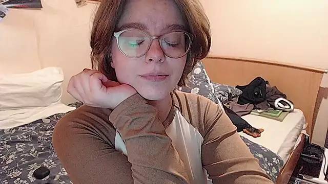 Snapshot of Chmiri_cb chatting on 09.26.25 Chmiri cb online show from 09.26.25