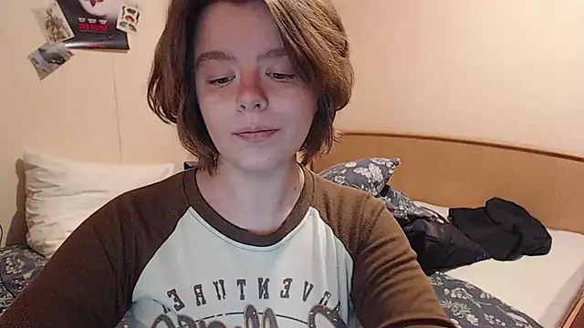 Snapshot of Chmiri_cb chatting on 10.16.25 Chmiri cb online show from 10.16.25