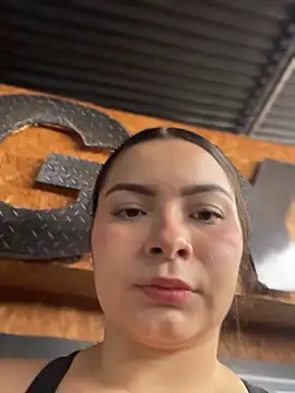 Snapshot of aneesa_darzi chatting on 02.02.26 aneesa darzi online show from 02.02.26