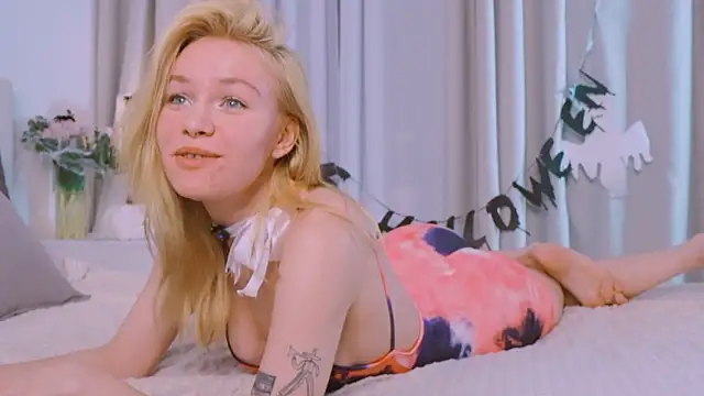 FapClubFamm online show from 10.30.25