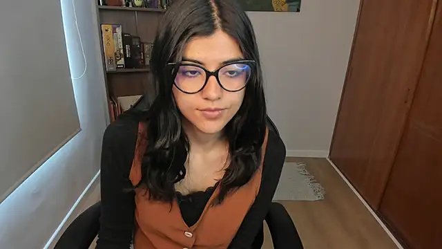 valerie  skyy online show from 12.16.25