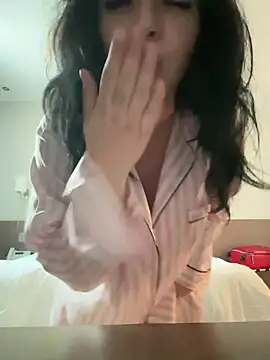 Chloe Ricci online show from 12.13.24