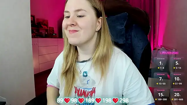 Olivia Munk online show from 12.23.25