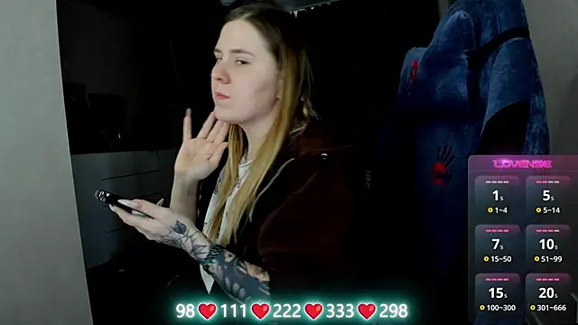 Olivia Munk online show from 03.21.26