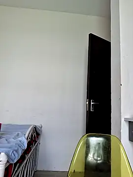 Kamdollie online show from 04.11.26