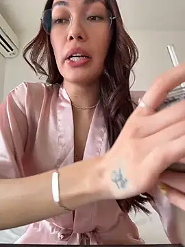 MichelleFerry  online show from 05.14.26