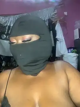 Snapshot of sweet1111 chatting on 01.01.25 sweet1111 online show from 01.01.25