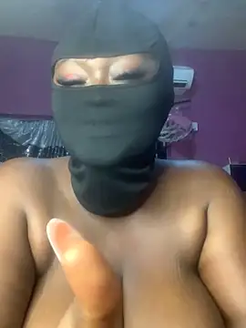 Snapshot of sweet1111 chatting on 01.06.25 sweet1111 online show from 01.06.25