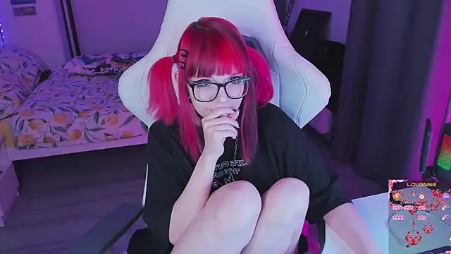 Yumi Youkai online show from 09.17.25