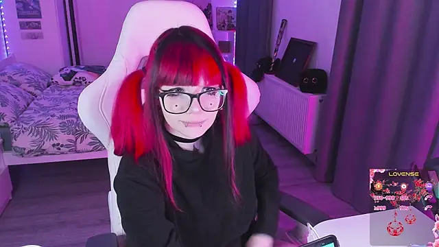 Yumi Youkai online show from 01.15.26