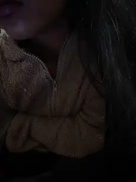 Snapshot of PARI_Hun chatting on 01.01.25 PARI Hun online show from 01.01.25