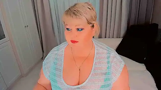 BIGTITSBBW online show from 12.14.24