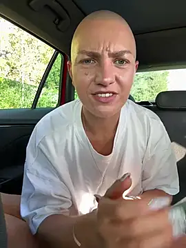 PaulinaSchubert1 online show from 04.24.26