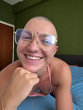 Snapshot of PaulinaSchubert1 chatting on 07.21.26 PaulinaSchubert1 online show from 07.21.26
