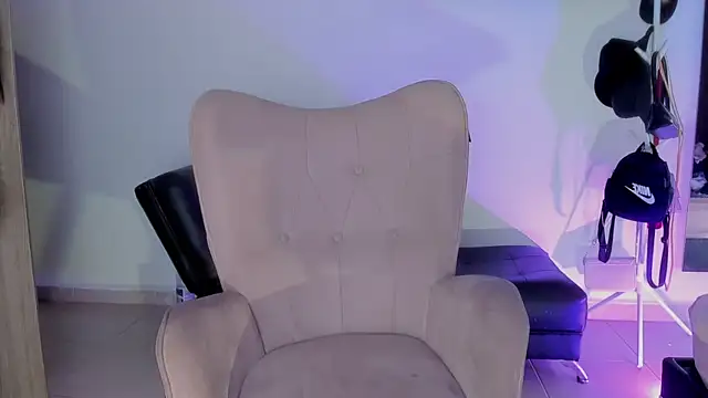 selene king2 online show from 10.04.25