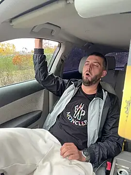 ElChapoGuzman95 online show from 10.26.25