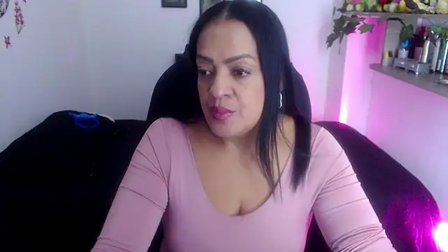 Snapshot of menfismuller2 chatting on 10.17.25 menfismuller2 online show from 10.17.25