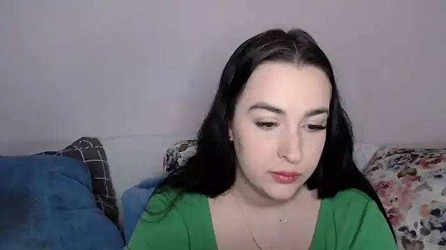Snapshot of vitalina_freedom chatting on 12.10.24 vitalina freedom online show from 12.10.24