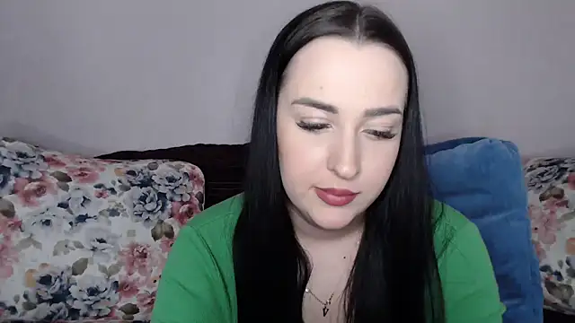 Snapshot of vitalina_freedom chatting on 01.14.25 vitalina freedom online show from 01.14.25